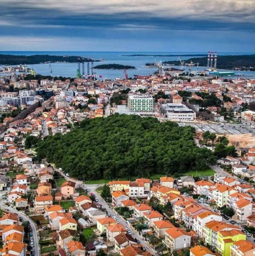 Sunsplash Apartments Pula Zewnętrze zdjęcie