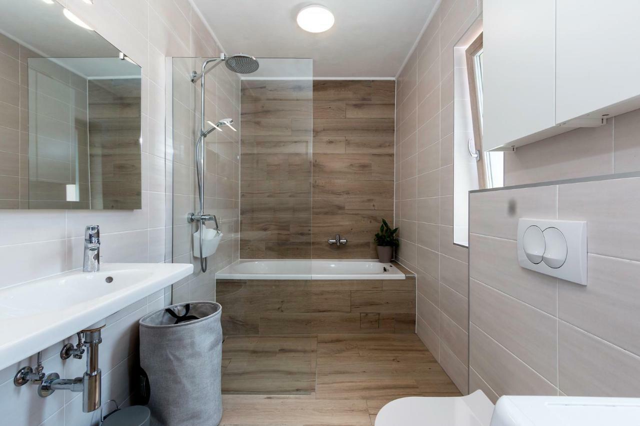 Sunsplash Apartments Pula Zewnętrze zdjęcie
